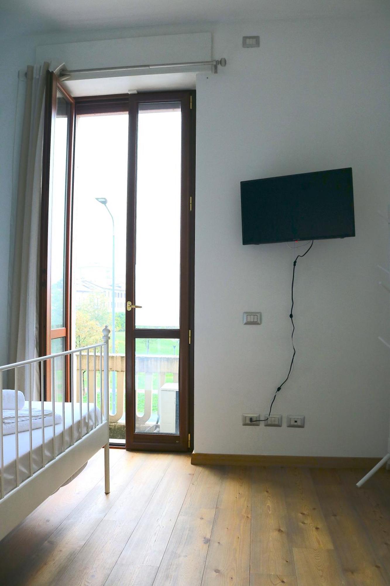 Lovely Navigli Studio With Balcony - Via Carlo Torre ميلان المظهر الخارجي الصورة